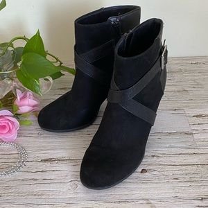 🌸Ankle boots / Size9 /Black
